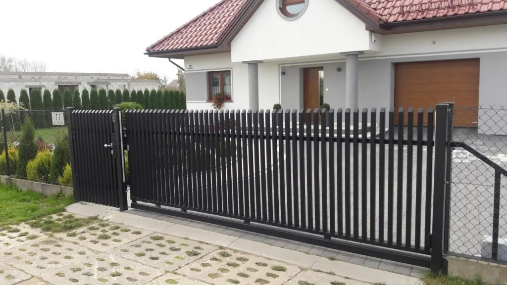 Ogrodzenia Metalowe - ogrodzenie metalowe 0400